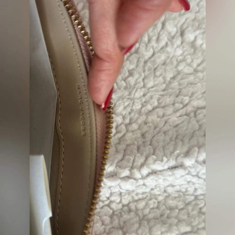 Marc Jacobs Blush Pink Zip-Around Leather Wallet